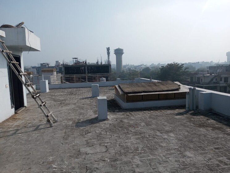  Parking, housing-board-colony-sector-51 2.5 Bedroom 161 Sq.Yd. Independent House In Sector 51 Gurgaon 8041142