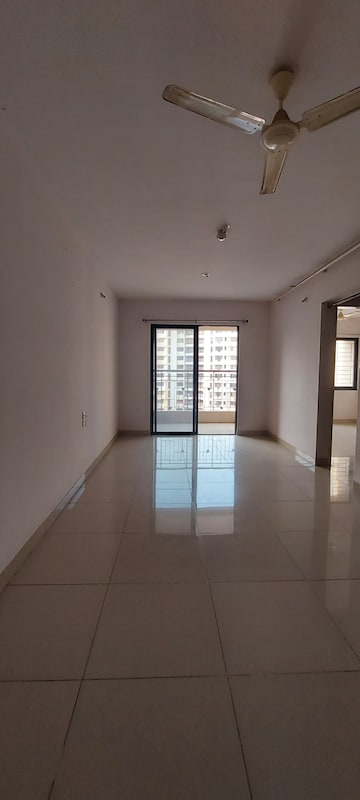 Room in 2 BHK Apartment at Nanded Asawari, Nanded – for Rent