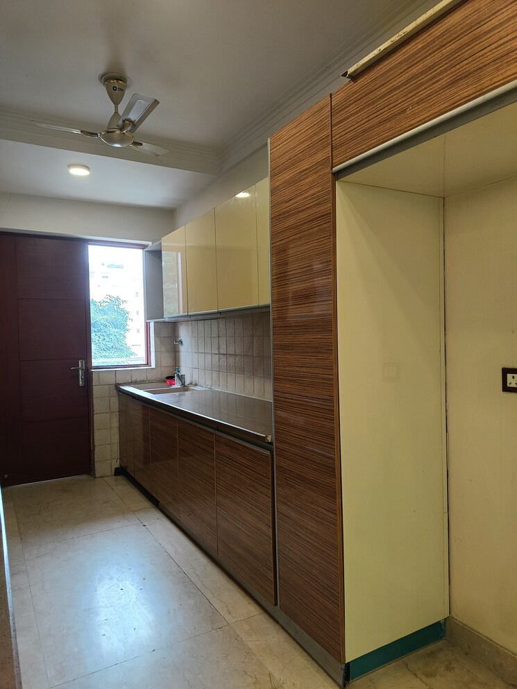 Kitchen, unitech-south-city-ii 3 Bedroom 1800 Sq.Ft. Builder Floor In Sector 50 Gurgaon 8041183