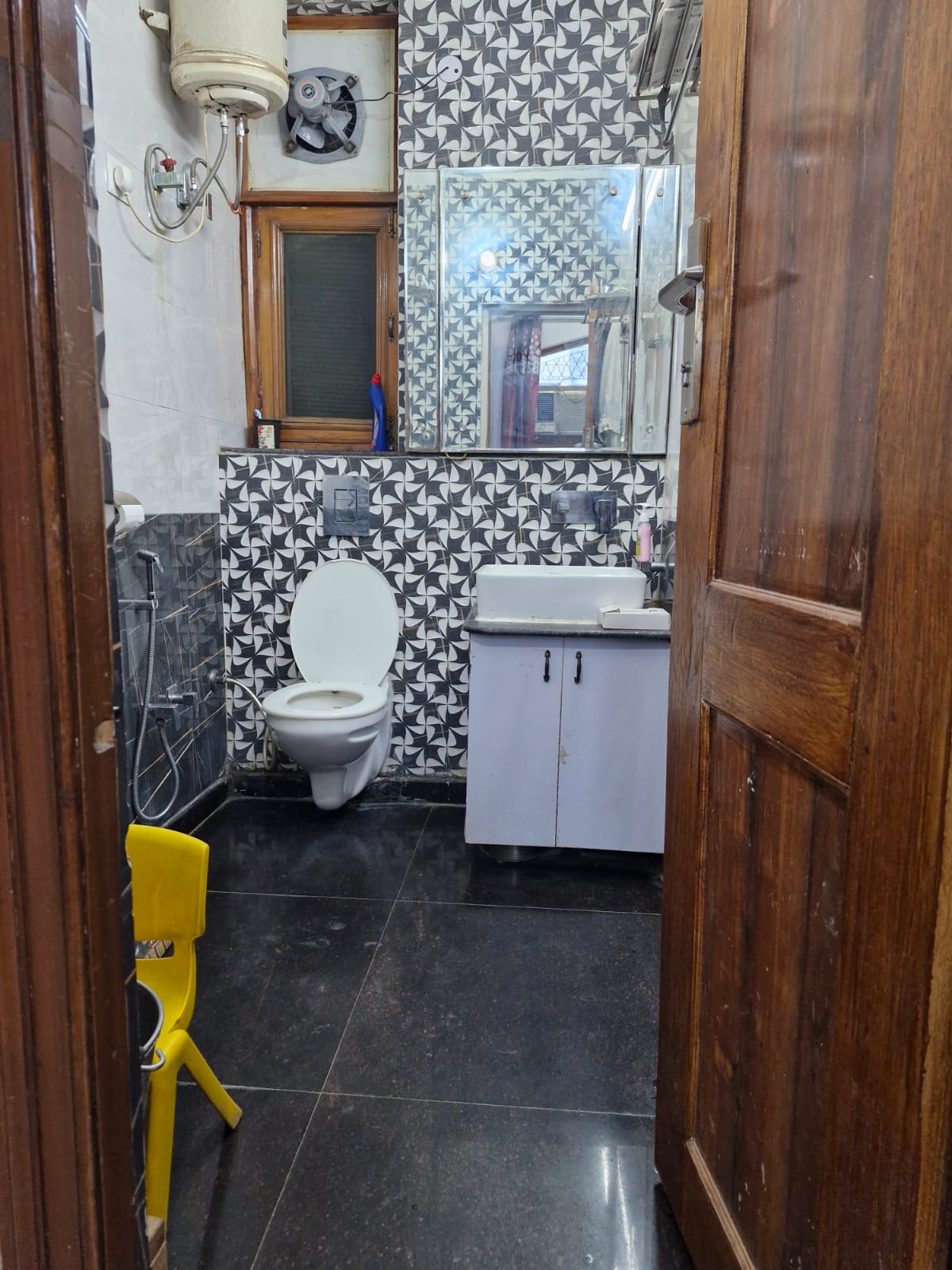 4 BHK + Servant Room Apartment For Sale in Bestech Park View Spa Next