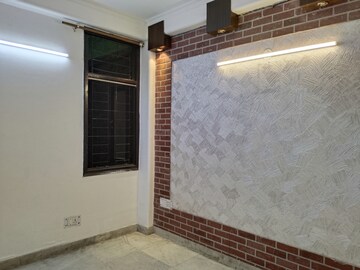 Room in 2 BHK Apartment at Khirki Extension – for Rent