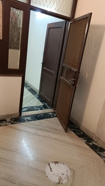 Furnished Amenities in 2 BHK Builder Floor at Bhagwanpur – for Rent