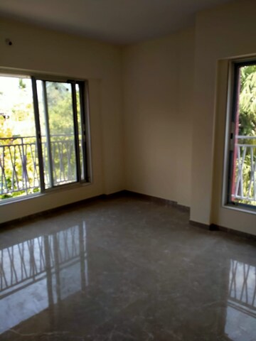 Room in 2 BHK Apartment at Vile Parle West – for Sale