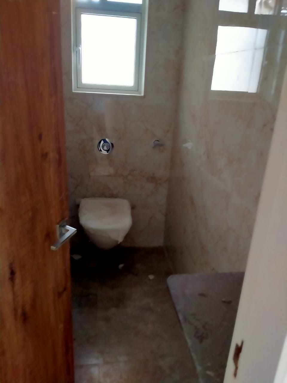 2 BHK Apartment For Sale in Vile Parle West 