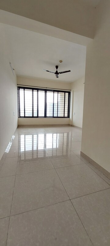 Room in 3 BHK Apartment at Sargam CHS Nanded, Sinhagad Road – for Rent