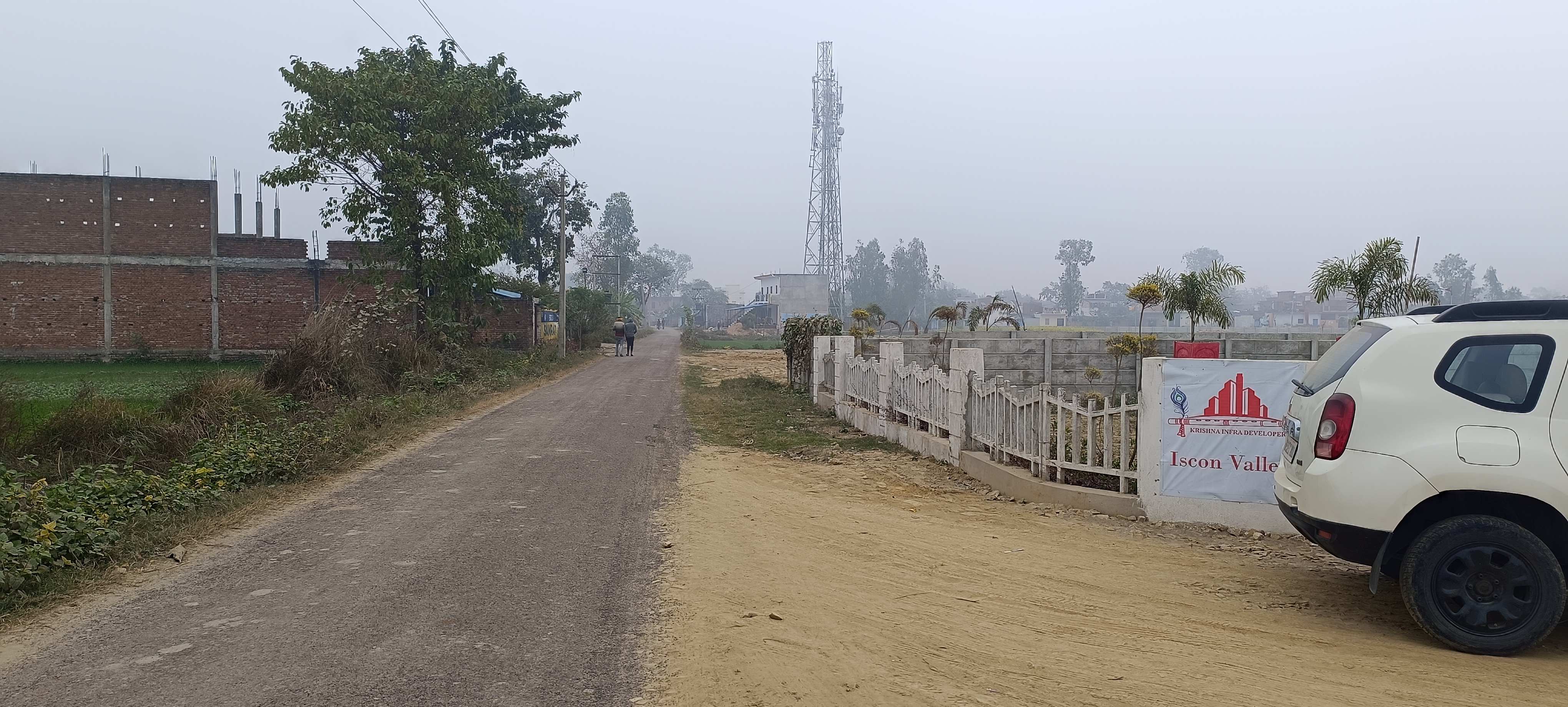 Plot For Sale in Iscon Valley