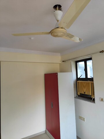 Room in 2 BHK Apartment at Blue Bell Apartment Chembur, Chembur – for Rent