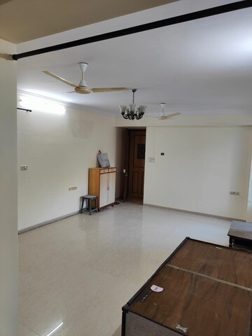 Room in 2 BHK Apartment at Blue Bell Apartment Chembur, Chembur – for Rent
