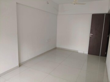 Room in 1 BHK Apartment at Swanand Apartment, Kurla – for Rent