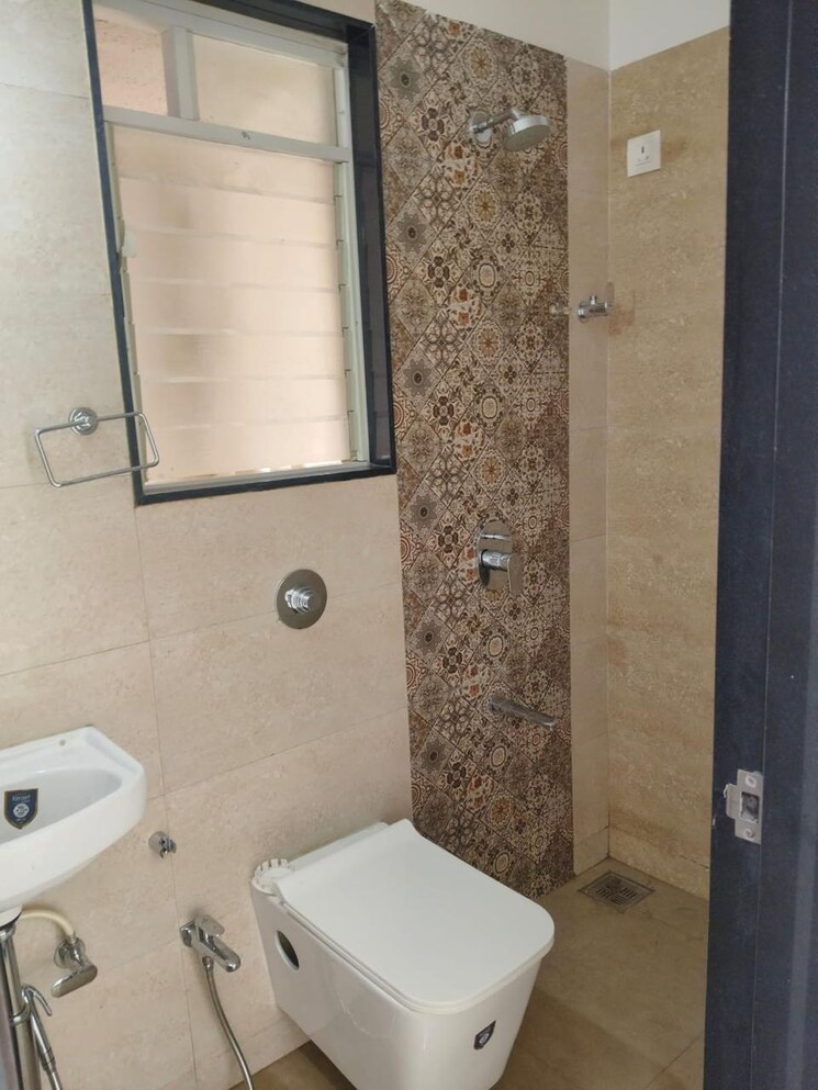 Bathroom, swanand-apartment 1 Bedroom 430 Sq.Ft. Apartment In Kurla Mumbai 8041336