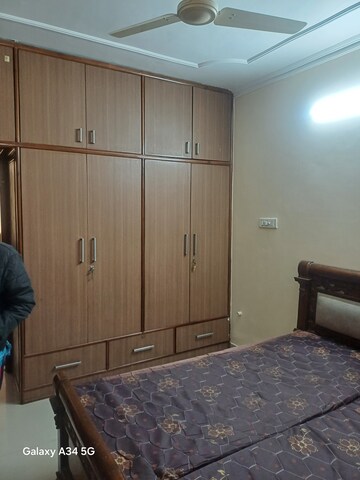 Furnished Amenities in 2 BHK Apartment at Penta Homes, Vip Road – for Rent