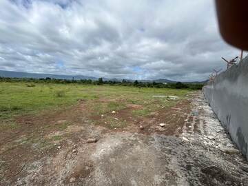 Plot Area in  Land at Shirwal – for Rent