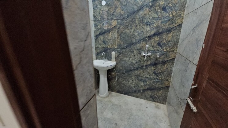 Bathroom, ghazipur 4 Bedroom 3500 Sq.Ft. Independent House In Ghazipur Zirakpur 8041445