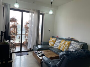 Living Room in 2.5 BHK Apartment at Shapoorji Pallonji Vicinia, Powai – for Sale