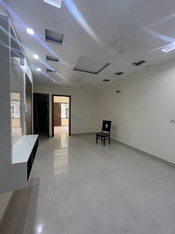 Building Lobby in 3 BHK Apartment at Paschim Vihar – for Rent