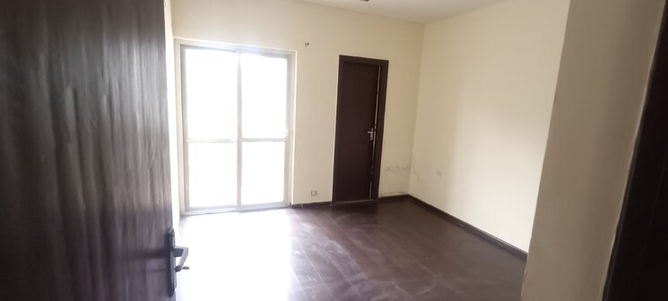 Room, bptp-park-elite-floors-faridabad 3 Bedroom 250 Sq.Yd. Apartment In Sector 82 Faridabad 8041444