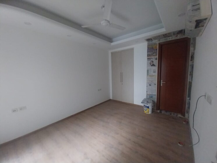 Room, new friends colony 4 Bedroom 500 Sq.Yd. Builder Floor In New Friends Colony Delhi 8041454