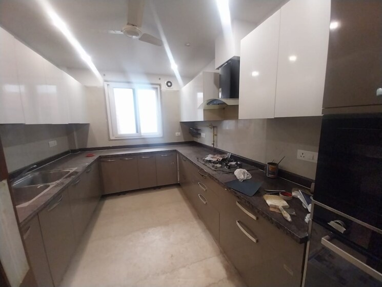 Kitchen, new friends colony 4 Bedroom 500 Sq.Yd. Builder Floor In New Friends Colony Delhi 8041454