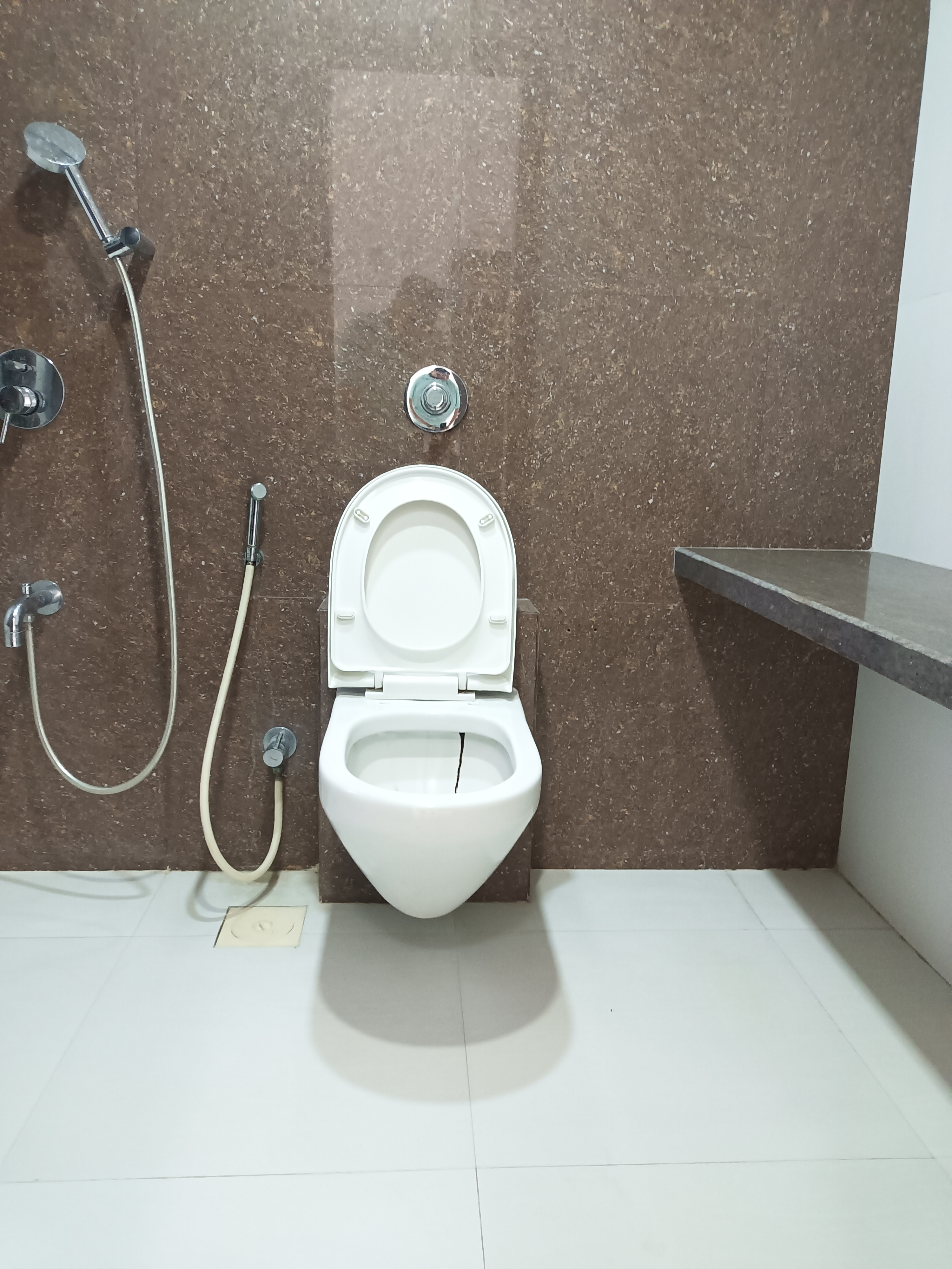 3 BHK + Pooja Room Apartment For Sale in K Raheja Heights