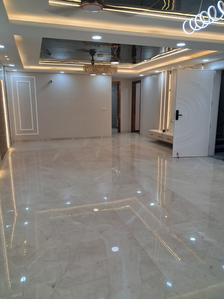 Room, mariners-paradise 4 Bedroom 2250 Sq.Ft. Builder Floor In Sector 87 Faridabad 8041546