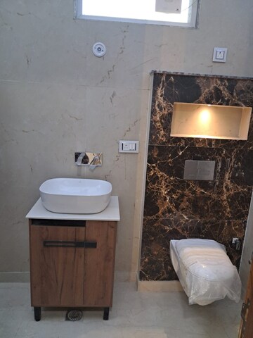 Bathroom in 4 BHK Builder Floor at Mariners Paradise, Sector 87 – for Sale