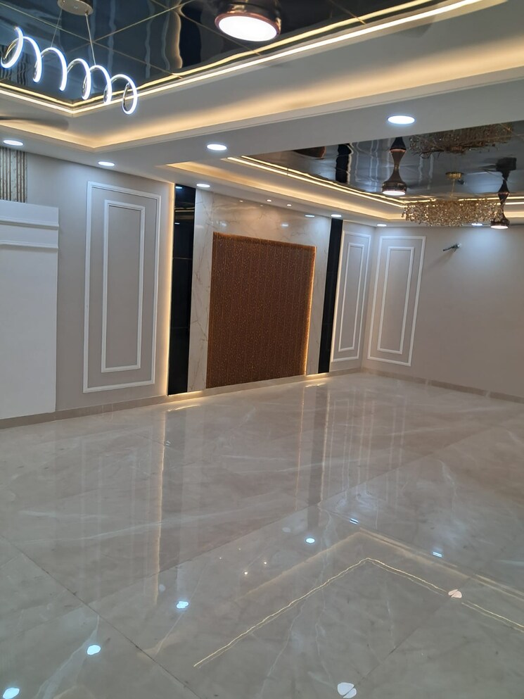 Room, mariners-paradise 4 Bedroom 2250 Sq.Ft. Builder Floor In Sector 87 Faridabad 8041546