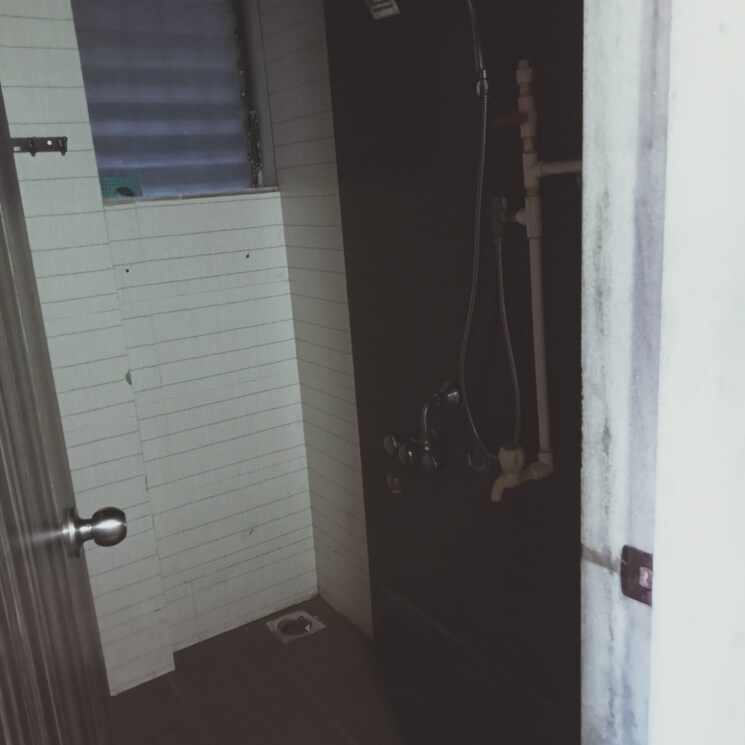 Bathroom, kavya-hill-view-chs 1 Bedroom 640 Sq.Ft. Apartment In Anand Nagar Thane 8041577