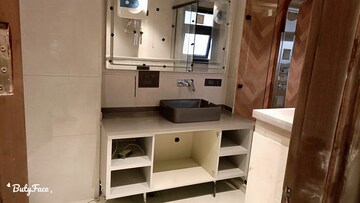 Master Bedroom in 4 BHK Apartment at Unitech The Residences Sector 33, Sector 33 – for Sale