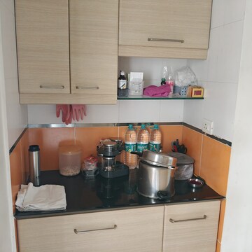 Kitchen in 2.5 BHK Apartment at Neelkanth Palms, Kapur Bawdi – for Sale