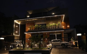 5 BHK Independent House For Sale in Sector 5