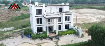  Plot – Exterior View View at Sultanpur Road - for Sale