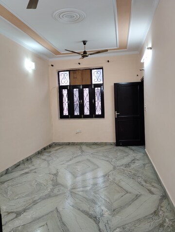 2.5 BHK Apartment For Rent in Paschim Vihar