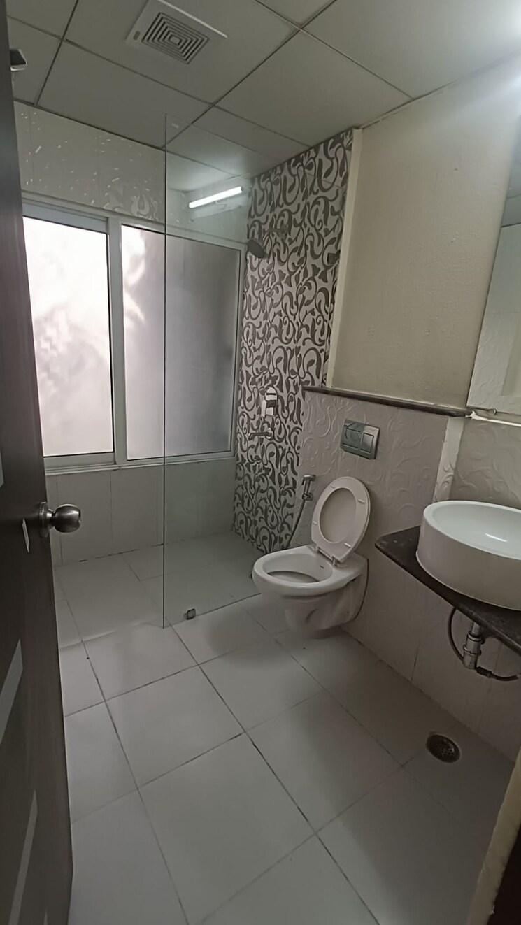 Bathroom, gaur-saundaryam 3 Bedroom 1930 Sq.Ft. Apartment In Tech Zone 4 Greater Noida Greater Noida 8041695