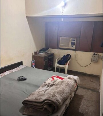 Master Bedroom in 2 BHK Builder Floor at Sector 41 – for Rent
