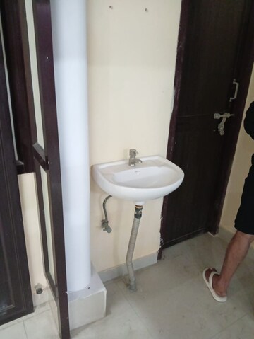 Bathroom in 2 BHK Independent House at Gomti Nagar – for Rent