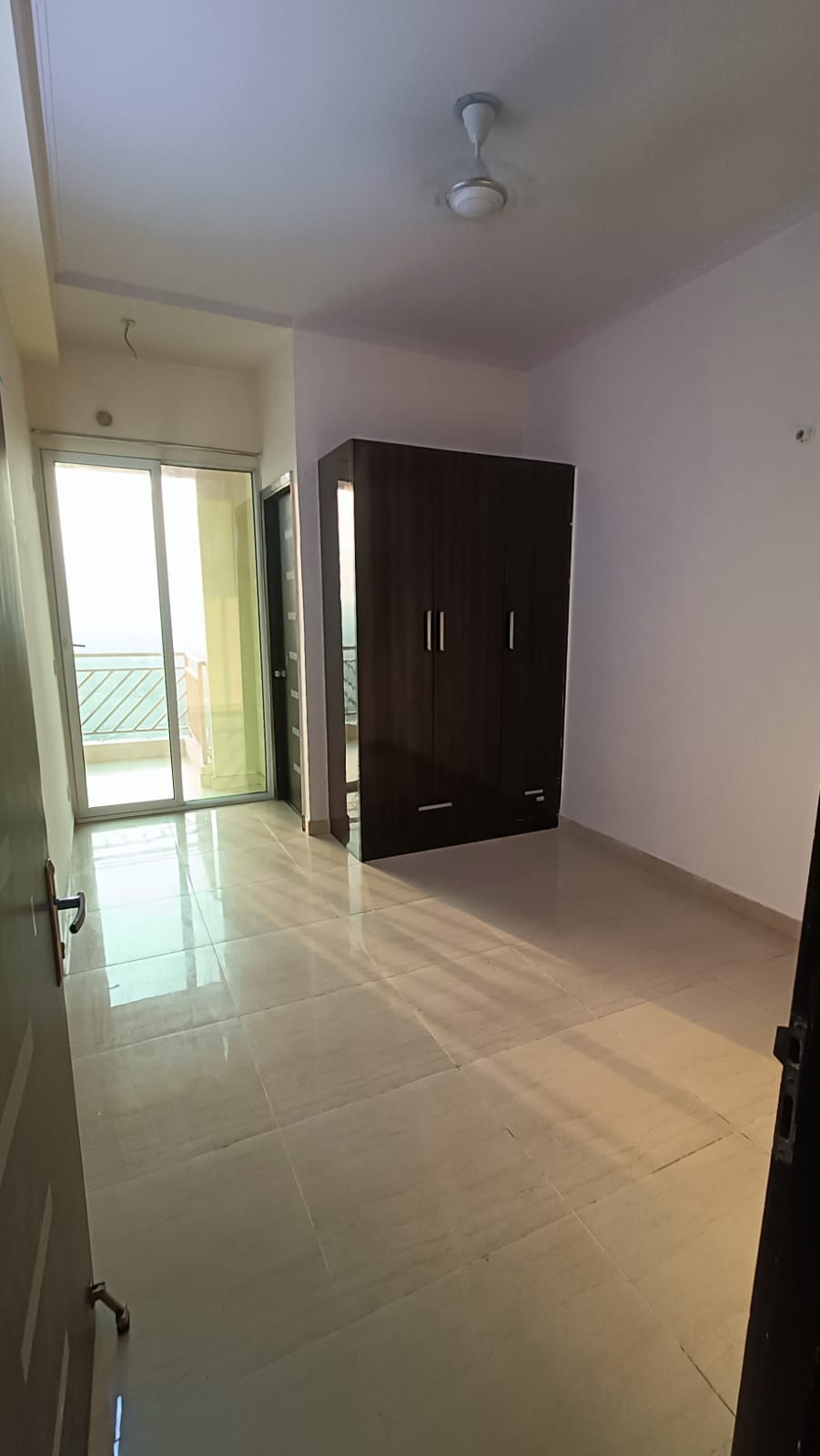 3 BHK + Servant Room 1990 Sq.Ft. Apartment in Gaur Saundaryam