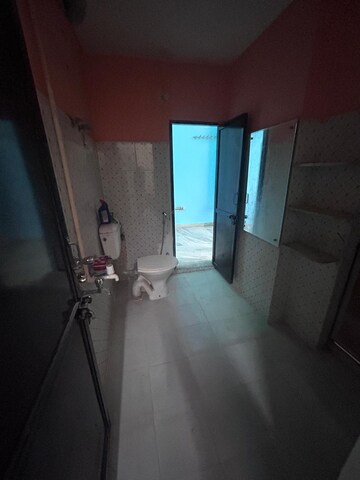 Room in 2 BHK Independent House at Gomti Nagar – for Rent