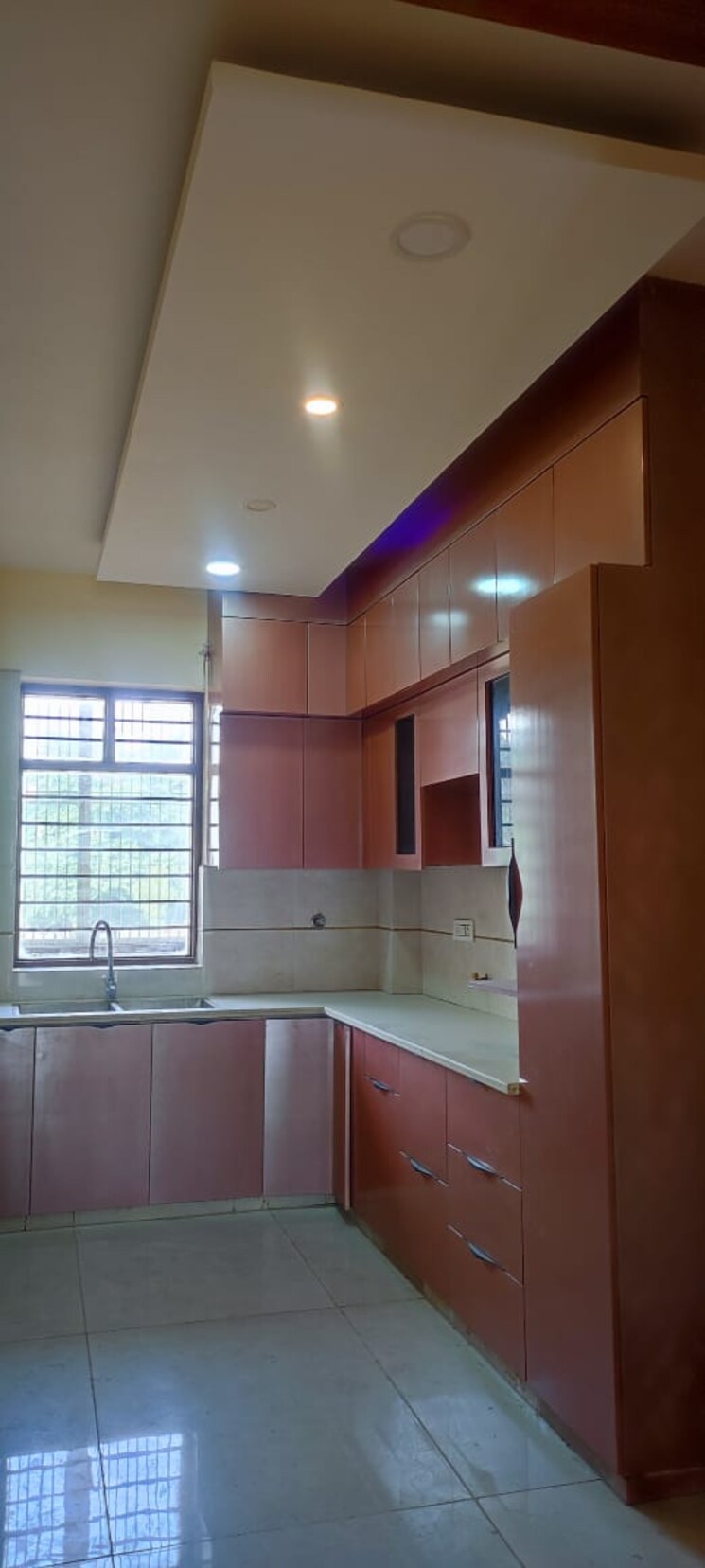 Kitchen, bptp-park-central 3 Bedroom 250 Sq.Yd. Builder Floor In Sector 85 Faridabad 8041777