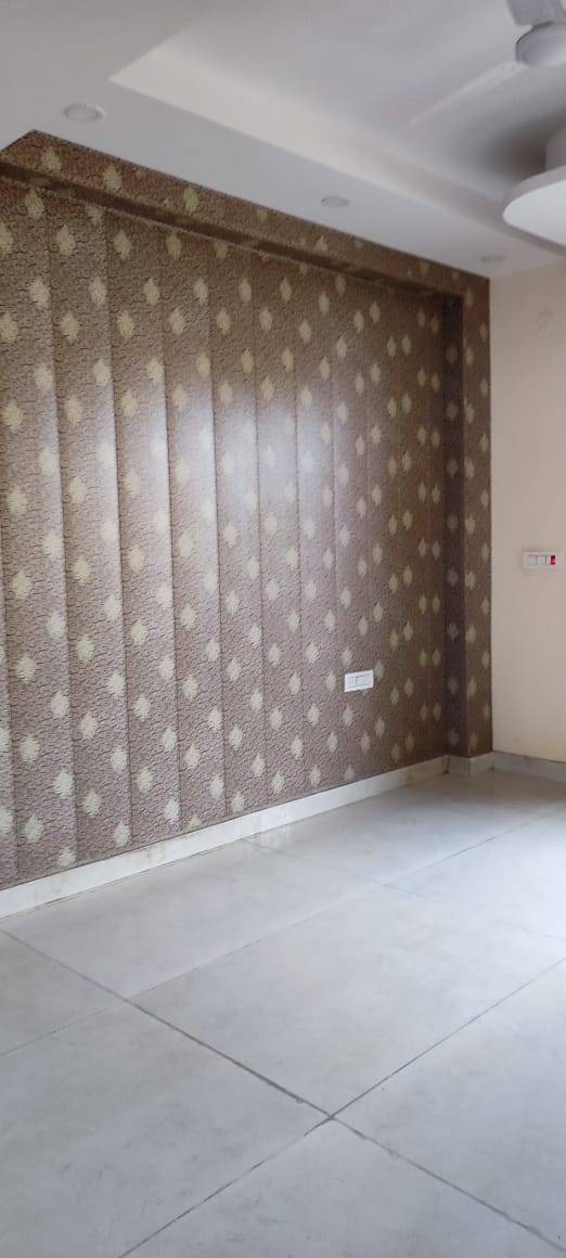 3 BHK + Pooja Room,Study Room,Extra Room Builder Floor For Sale in BPTP Park Central