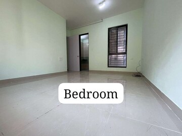 Room in 2.5 BHK Apartment at Nanded Lalit, Sinhagad Road – for Rent