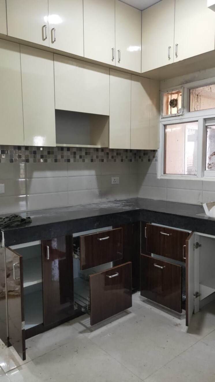 Kitchen, signature-global-orchard-avenue 2 Bedroom 629 Sq.Ft. Apartment In Sector 93 Gurgaon 8041825