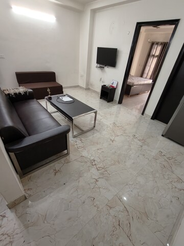 Living Room in 1 BHK Builder Floor at Ansal Sushant Lok I, Sector 43 – for Rent