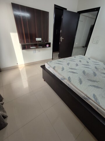 Room in 1 BHK Builder Floor at Ansal Sushant Lok I, Sector 43 – for Rent