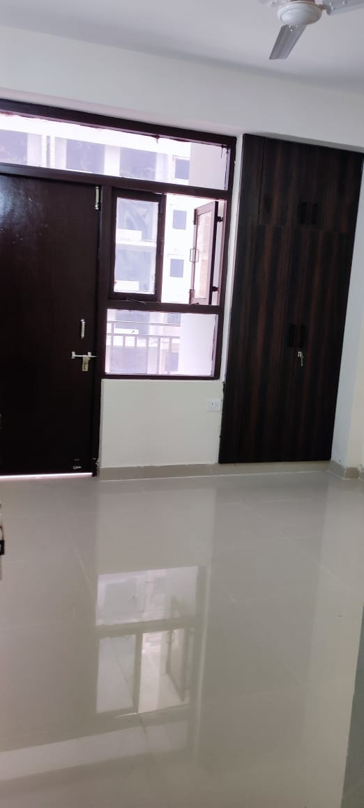 3 BHK + Pooja Room,Study Room,Extra Room Apartment For Sale in Amolik Sankalp