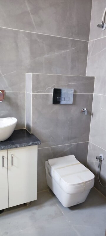 Bathroom in 3 BHK Builder Floor at Fidato Honour Homes, Sector 89 – for Sale