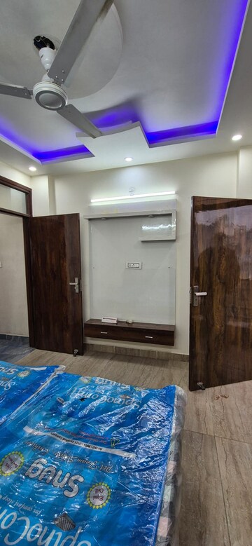 Bedroom in 2 BHK Builder Floor at Dwarka Mor – for Rent