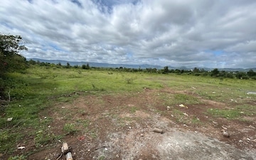 Plot For Sale in Sector 63a