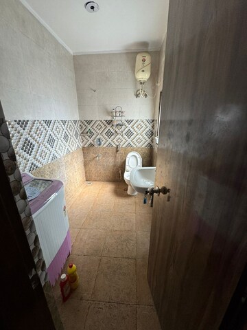 Attached Bathroom in 2 BHK Builder Floor at Ansal Sushant Lok I, Sector 43 – for Rent