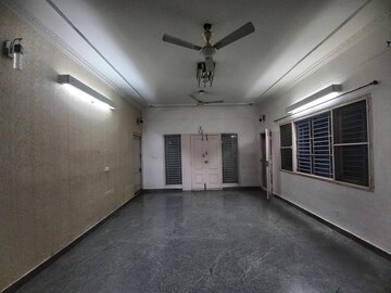 Master Bedroom in 2 BHK Apartment at Kondapur – for Rent