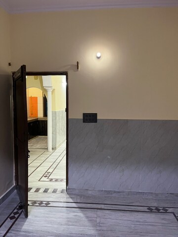 Room in 2 BHK Builder Floor at RWA Apartments Sector 47, Sector 47 – for Rent